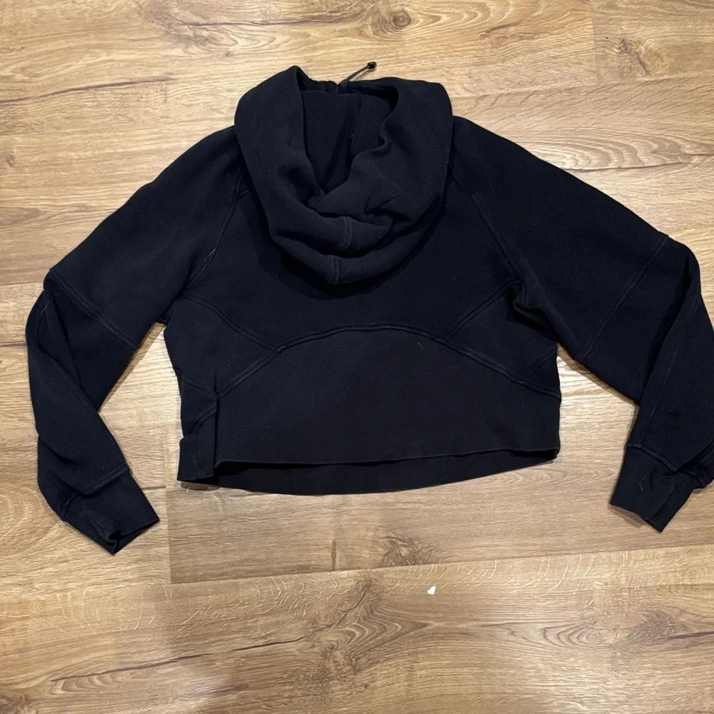 Lululemon Black Scuba Cropped Hoodie - Picture 3 of 3
